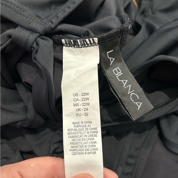 La Blanca Island Goddess High-Neck One-Piece Swimsuit Size 22W New - Picture 7 of 8